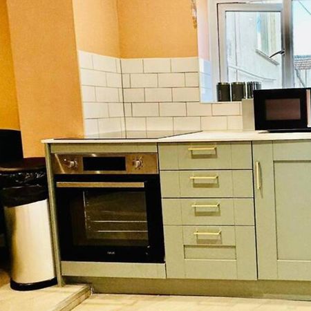 Flash Sale Brighton Train Station 1 Bedroom Flat Bn137Che03 מראה חיצוני תמונה
